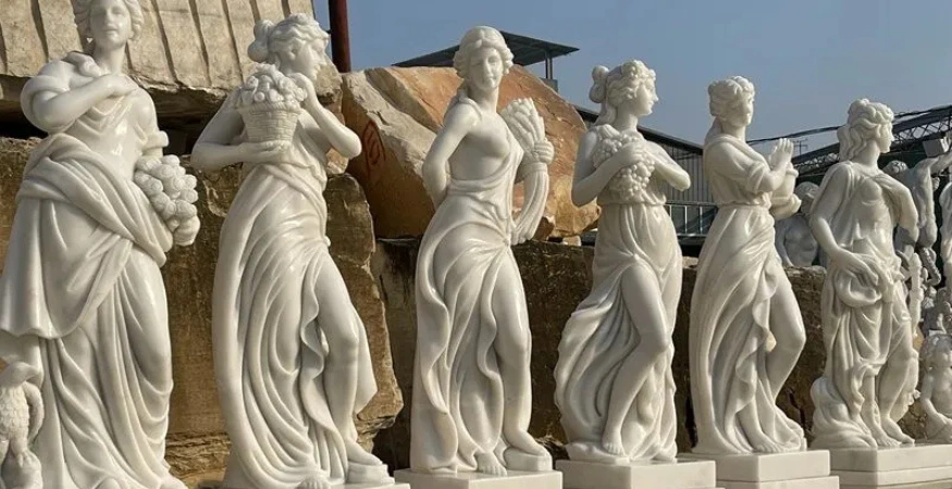 Sculptures & Statues-In stone,Marbel or metal Figures